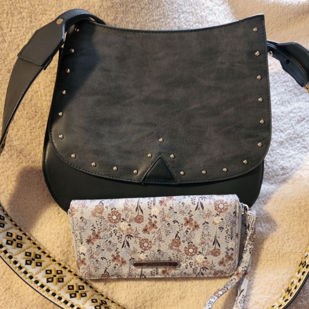 (NWT)STEVEN NAVY/GOLD PURSE WITH STEVE MADDEN WALLET NWT